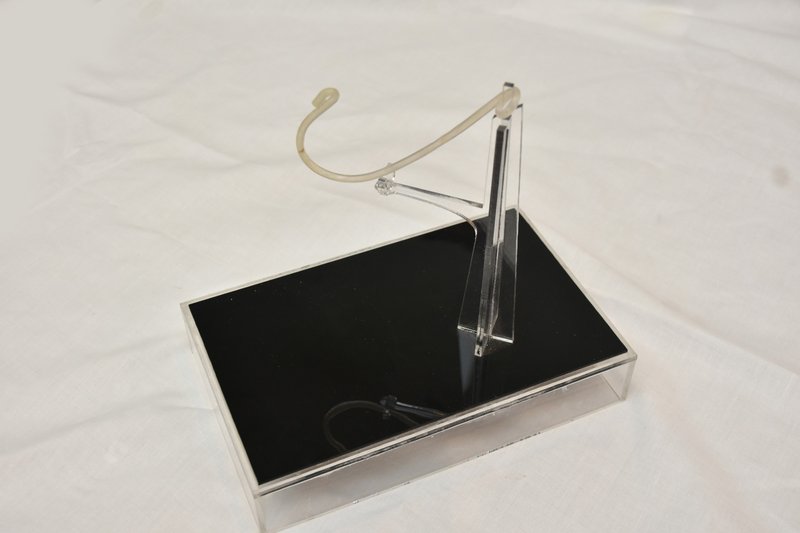 6. A Lip Posture Corrector