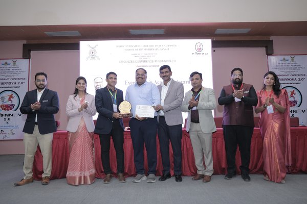 Acad Excel Award Physinnova 26