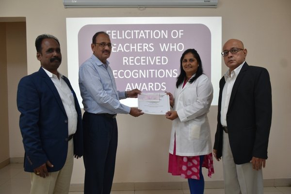 Dr. Nupura Vibhute Prof. & Head, Dept. of OPM, SDS